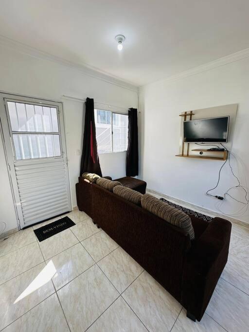 Apto Mobiliado Sp - Horto 01 - 28 Apartment